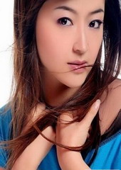美女间谍封面
